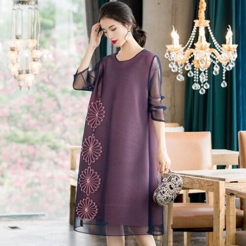 Plus Size Dress Women Spring 2020 Summer Fashion Flower Beading Mesh Elastic Loose Miyake Pleated Dress Round Neck