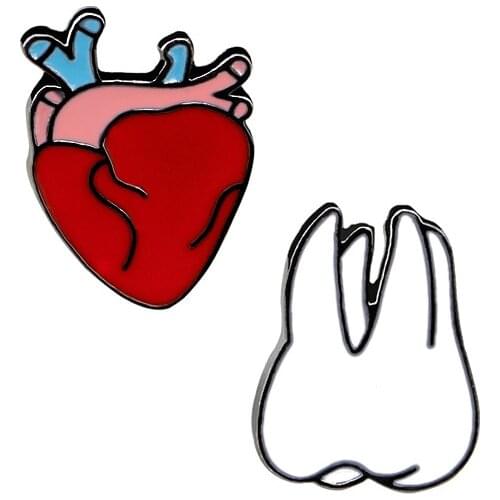 2019 New Cartoon enamel brooch creative heart teeth heart shape brooch fashion personality denim shirt collar pin jewelry gifts