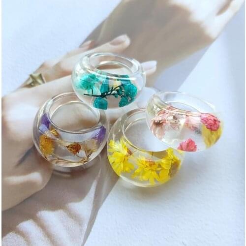 Korea Fashion Dried Flower Transparent Simple Colorful Acrylic Round Rings For Women Girls Jewelry Accessories Gifts