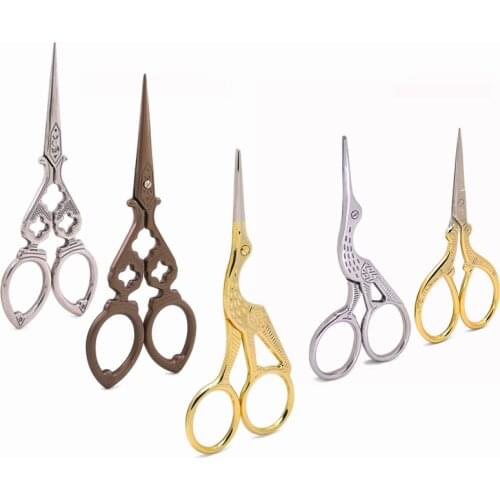 Retro Zigzag Embroidery Scissors 1PCS Tailors Scissors Sewing Scissors for Needlework Hairdressing Scissors Hand Sewing Tools,Q