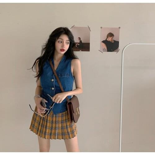 Make firm offers blue denim waistcoat skirts + American college style restoring ancient ways