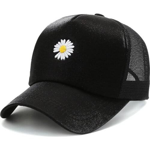 Adjustable Baseball Cap Mesh Back Trucker Hat Trendy Flower Embroidery Hat Summer Travel Daisy Hat Sun Hat