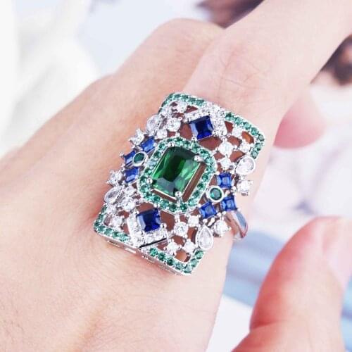 Luxury 18k white gold Women Engagement Rings Full Paved diamond natural emerald Elegant Simple Female Jewelry 18 k wedding Ring