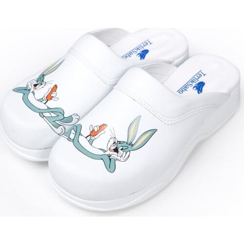 Bugs Bunny Orthopedic Sabo Slippers 2021 New Women Comfortable Comfort Nurse Doctor Hospital Orthopedic Cook Work Slippers