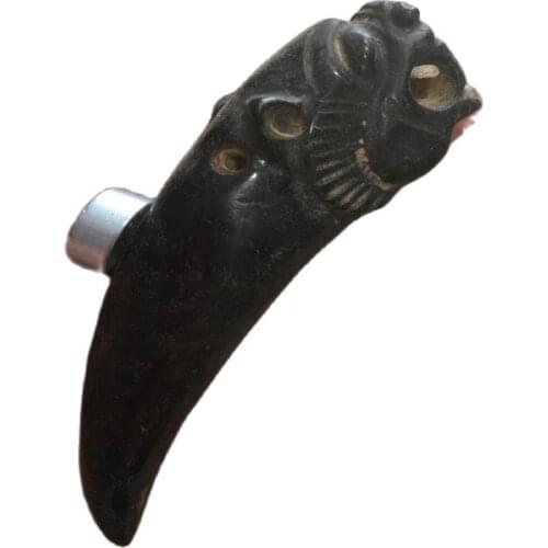Hongshan culture antique jade iron meteorite magnet old object tiger tooth shape animal shaped pendant Pendant