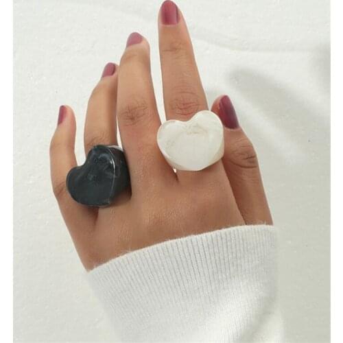 New Fashion Heart Resin Ring Geometric Round White Coffee Color Vintage Acrylic Rings For Girl Jewelry Gifts