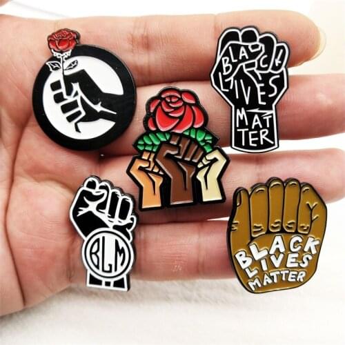 2020 Popular Fashion Exquisite Small Alloy Enamel Fist Rose Flower Brooch Painted Cartoon Fist Pin Rose Flower Anti-glare Buckle