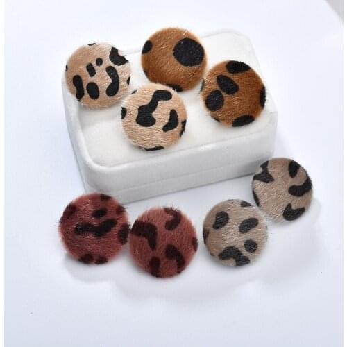 MESTILO 2019 New 3CM Dia Big Round Leopard Faux Fur Stud Earrings For Women Trendy Statement Autumn Winter Jewelry Xmas Gift