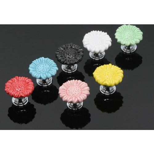 Chrysanthemum Ceramic Handles Drawer Knobs Cupboard Door Handles for Kids Room Cabinet Handles with Screws Furniture Handles