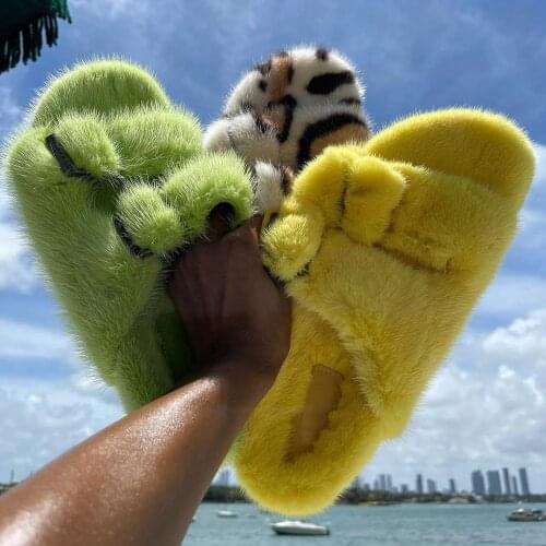 European Station Womens Fur Slippers 100% Real Mink Fur Slippers Ladies Fur Slides Flat Heel Fashion Luxury Slippers S6076