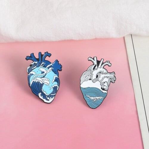 Ocean Wave and Whale Brooch Blue Human Heart Lapel Pins Anatomical Heart Enamel Pin Heart Anatomy Badge Jewelry Gifts for Doctor