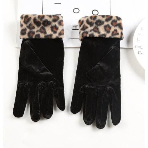 Women driving gloves women sexy leopard gloves gold velvet etiquette mittens autumn winter warm elastic cycling mittens D14