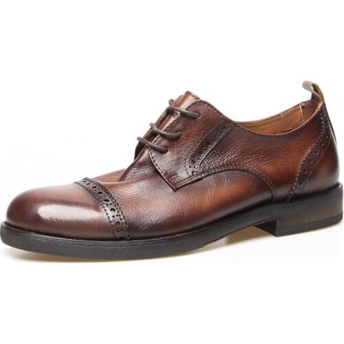 Brand Full Grain Leather Men Bullock Shoes Retro Carving Handmade Men Leather Wedding Brogues Oxford Shoes Brown Black