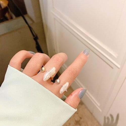 Baroque Fashion Lovely Small Heart Pearl Rings for Women Girl Lovely Irregular Strip Pearls Wedding Engagement Ring Jewelry