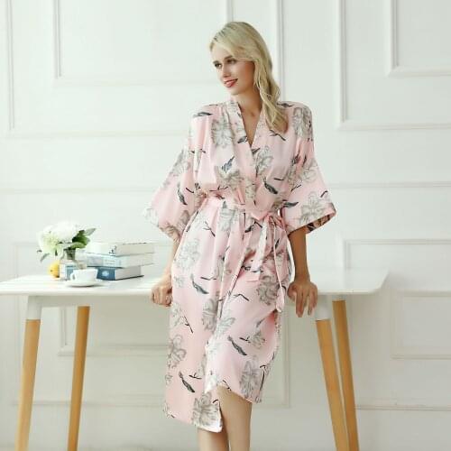 Silky RayonWedding Bride Bridesmaid Robe Dressing Gown Sexy Women Bathrobe Nightgown Short Sleepwear Casual Flower Print Kimono
