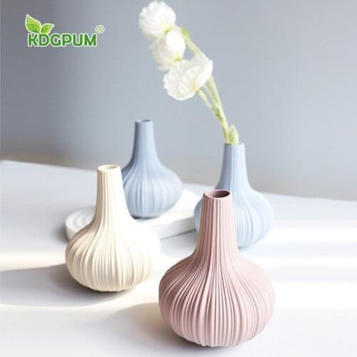 Modern Handmade Ceramic Vase Simple Small Vase Decoration Ornaments Nordic Dried Flowers Aromatherapy Flower Arrangement