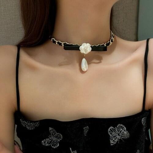 High Sense Light Luxury White Flower Necklace Pearl Pendant Clavicle Necklace Black Braided Chain Female Accessories for Women