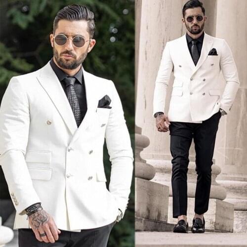 Chic Two Pieces Mens Suit Peaked Lapel Wedding Blazers Male Tuxedos Double Breasted Groom Wear Tailored Prom Jackets And Pants