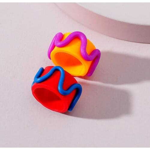 2PCS 2021 Ins New Funny Handmade Ceramic Clay Twist Round Rings For Women Hyperbole Red Orange Stripe Wide Ring Jewelry Gifts