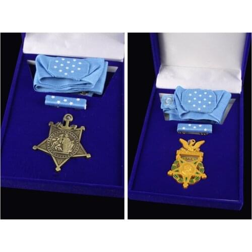 World War II WW2 U.S. United States American award MEDAL HONOR AWARDS RECOGNITION RIBBONS badge with box