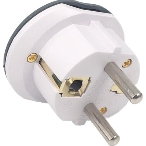 1pcs EU Plug Adapter Universal 16A USto EU converter Socket AU US UK CN To EU Wall Socket AC 250V Travel Adapter High Quality