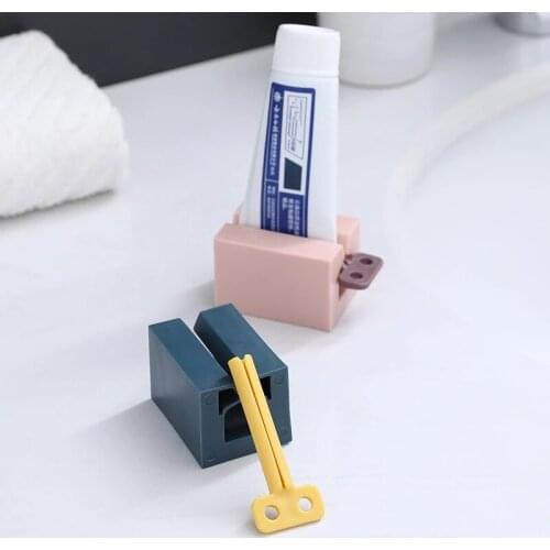 1Pcs Household Toothpaste Squeezer Easy Dispenser Rolling Holder Bathroom Supply Tooth Cleaning Accessories Toothpaste Holder