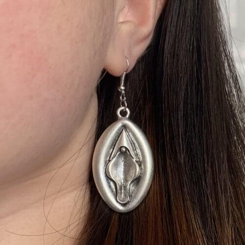 2020 new metal carvings attracting gift earrings hanging female genitalia pendants jewelry for female genital gifts