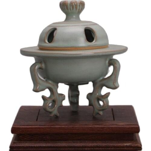 Early collection of antique porcelain Song Ru kiln azure glaze hollow-out three foot incense burner home collection porcelain