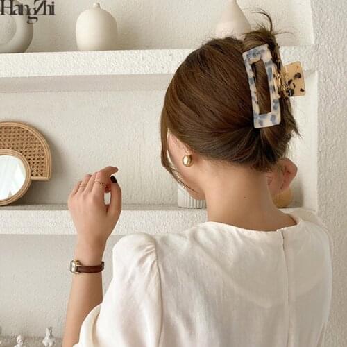 HangZhi 2020 New Korean Retro Hair Claws Clamp Hollow Geometric Square Leopard Pattern Ponytail Hair Grabbing Clips for Women