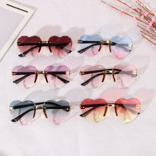 1pcs Child Cute Heart Rimless Frame Sunglasses Children Kids Gray Pink Red Lens Fashion Boys Girls UV400 Protection Eyewear