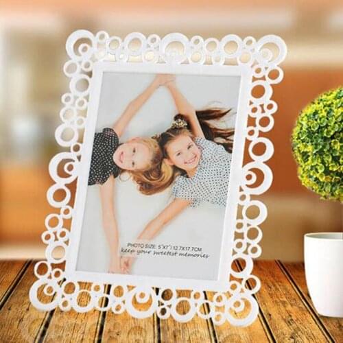 Modern Style Plastic Hollow Picture Frame Photo Frame White Color 6inch 7inch Frames for Family Children Baby Photo Home Decor