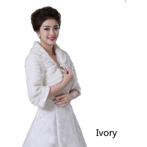 Winter Bridal Wedding Bolero Wedding Wraps Coat Warm Outerwear Faux Fur Jacket With Half Sleeves Wedding Womens Garment Clothing