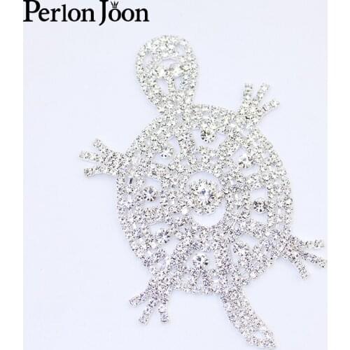 1PCS glittering DIY crystal little turtle rhinestone animal applique glass patch sewn for wedding bag, shoe decoration YHX078