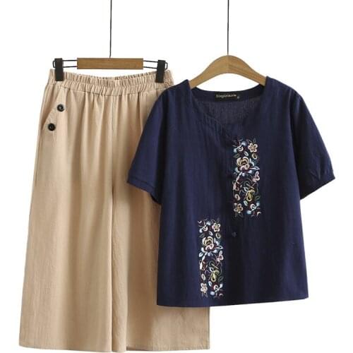 Women Sets Plus Size Clothing 2021 Summer Casual Plus Size Embroidery Tops And Capri Pants Washed Cotton Two Pieces Suits