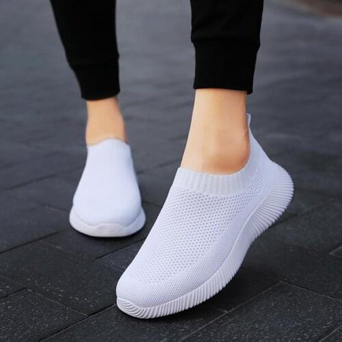 Sports Shoes Woman High-End Running Shoes For Women Size 34 Sneakers Woman Sport Flat-Heel Summer Sneakers Colorful Tennis
