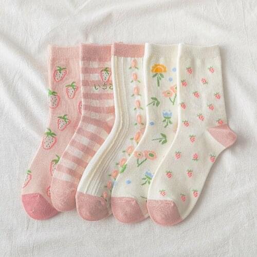 Japanese Harajuku Style Kawaii Woman Socks Cotton with Strawberry and Flower Funny and Pink Socks Women 121702