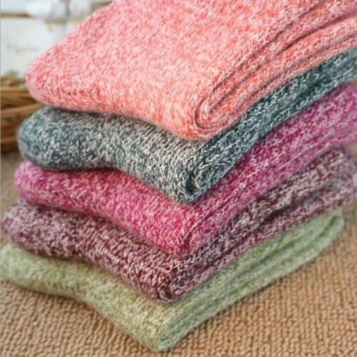 Hot Fashion Winter Autumn Warm Wool Cashmere Warm Soft Thick Ladies Socks Casual Multicolor Women Socks Cute Socks Gifts