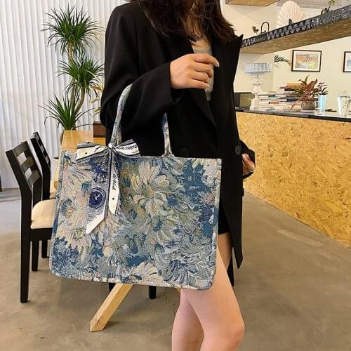 2021 luxury embroidered canvas messenger bag new fashion one-shoulder handbag large-capacity portable shopping travel handbag