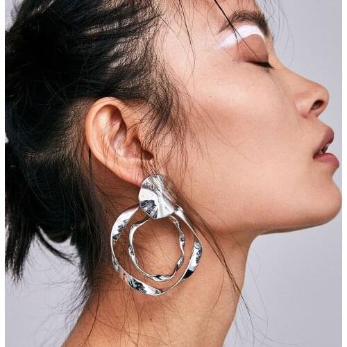 Minimalist Simple Irregular Round Metal Earrings for Women Punk Shiny Double Layered Twisted Circle Statement Earrings Jewelry