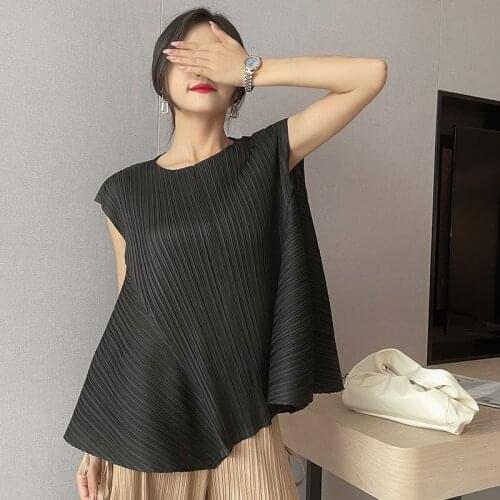 Sleeveless Solid Color Plus Size Miyak Pleated T-shirt Women Summer Loose Casual O-neck Thin Vest Top Female Irregular Tank Tee