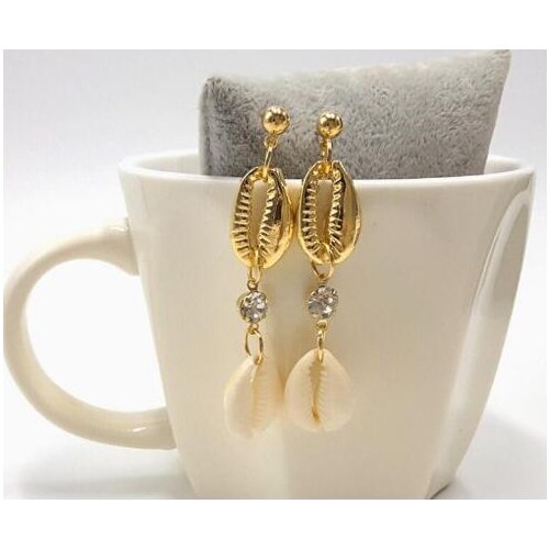 Natural Sea Shell Pendant Earring Gold Color Plated Shell Drop women Earring1 Pair for diy Jewelry making AccessoriesA30