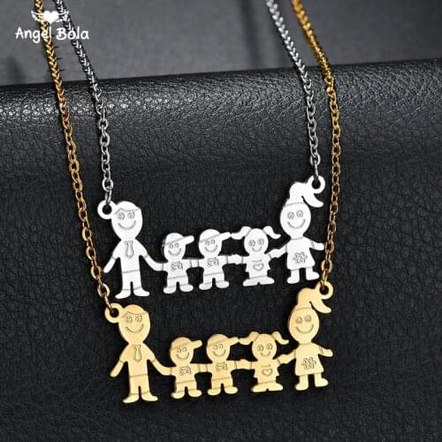 Lovely Women Firgure Family Necklace with Mom Dad Boys Girls Cartoon Love Daughter Son Heart Chain Necklace Gifts for Kids