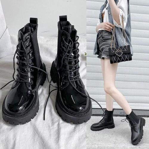 Spring and Autumn 2021 NEW Martin Boots Platform Muffin Short Boots British Knight Boots Lace-up Middle Boot Lady