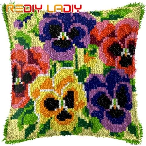 Latch Hook Kits Flowers Rose Cushion Cover Pre-Printed Color Canvas Crocheting Arts & Crafts Pillow Case Sofa Pillows Home Decor