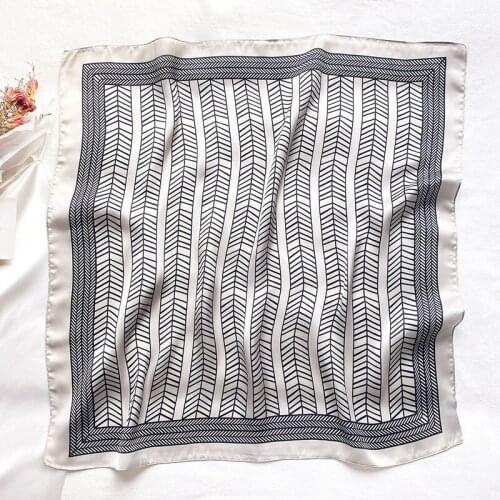 New fashion small square scarf female geometry printed multifunctional Decorative summer sunscreen scarf Headband tyin gift