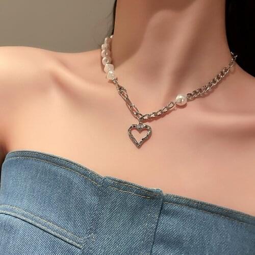 European and American fashion jewelry with new personality trendy pearl love clavicle chain temperament necklace for women