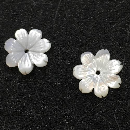 10 pieces/lot ) 12mm Carved MOP White Shell Flower Cut Petals Pendant Focal Drilled Shell Beads