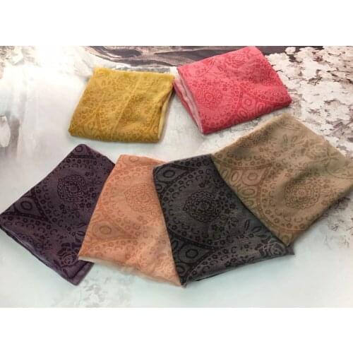 2017 New Vintage Flower Pattern Cotton Scarf Shawl Long Zigzag Muslim Fringe Hijabs Muffler Wrap Shawls Free Shipping