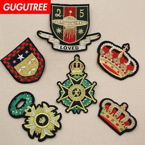 GUGUTREE embroidery army college patches crown patches badges applique patches for clothing XW-147
