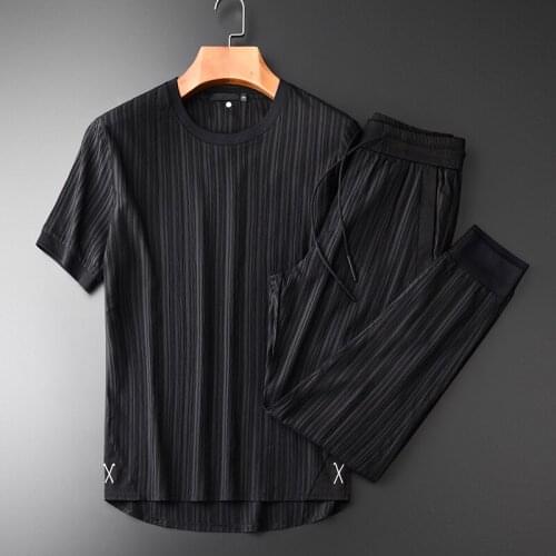 Classic Men Sets (T-SHIRTS+PANTS) Plus Size Classical Vertical Stripes Short Sleeved T-shirt Mens Sets Summer Ventilat Man Sets